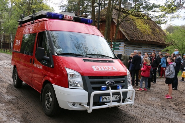 "Pali się! Majówka ze strażakiem Waldkiem"