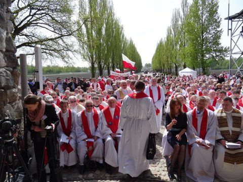 Pielgrzymka polskiego duchowieństwa do Dachau