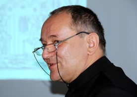 Biskup-nominat ks. Michał Janocha