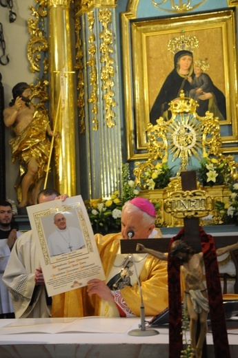 Jubileuszowa Eucharystia - bp Jan Szkodoń