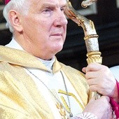 – Musimy wypracować formy wspólnej modlitwy różańcowej w rodzinach i w kościołach  – mówi ordynariusz diecezji świdnickiej
