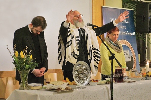 Michael Zinn, dyrektor Międzynarodowego Centrum Mesjanistycznego w Jerozolimie, na sederowym wieczorze paschalnym 29 marca 2015 roku w Katowicach
