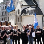 Protest pielęgniarek i położnych na Rynku Głównym