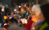 Lourdes, procesja różańcowa