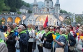 Lourdes, procesja różańcowa