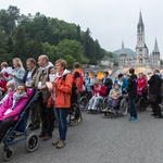 Lourdes, procesja różańcowa