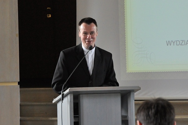 Konferencja "Symbole religijne i narodowe"