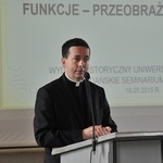 Konferencja "Symbole religijne i narodowe"