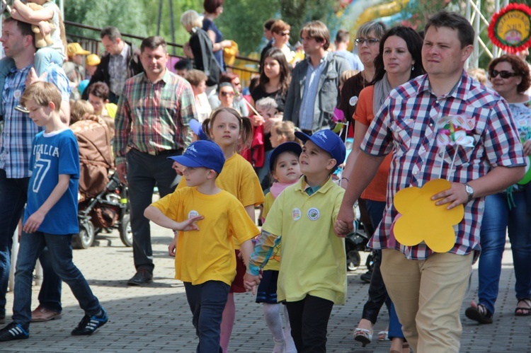 Piknik rodzinny na łowickich Błoniach