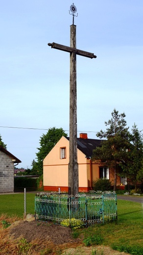 Przydrożne krzyże i figury Chrystusa