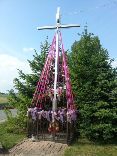 Przydrożne krzyże i figury Chrystusa