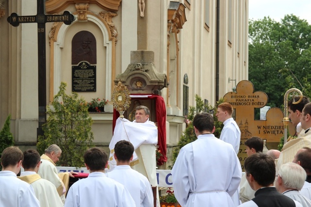 Procesja Bożego Ciała ulicami Bielska-Białej