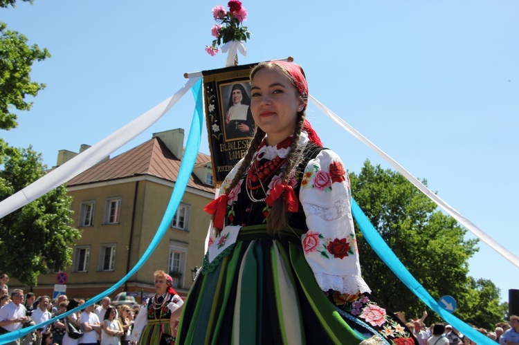 Procesja Bożego Ciała w Łowiczu, cz. II