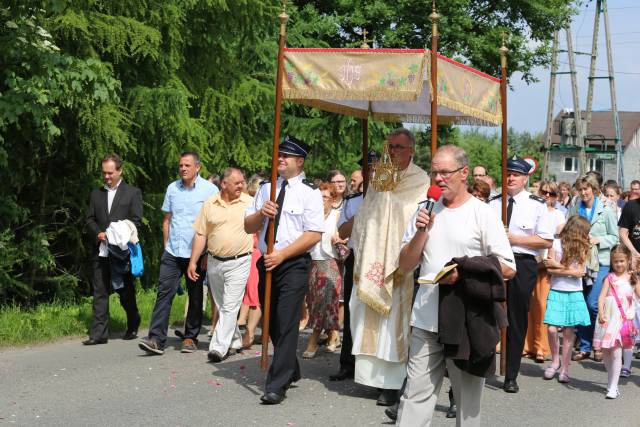 Boże Ciało - Czechowice-Dziedzice - NMP Wspomożenia Wiernych