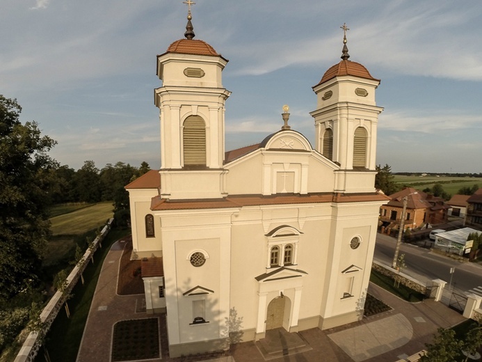 Rewitalizacja terenu wokół kościoła w Rzeczycy