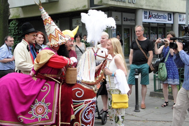 Lajkonik harcuje w Krakowie