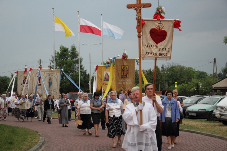 Wprowadzenie nowego kanonika w Skierniewicach