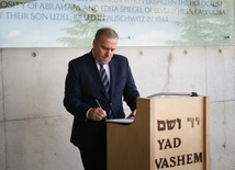 Schetyna w Yad Vashem mówił o Bartoszewskim