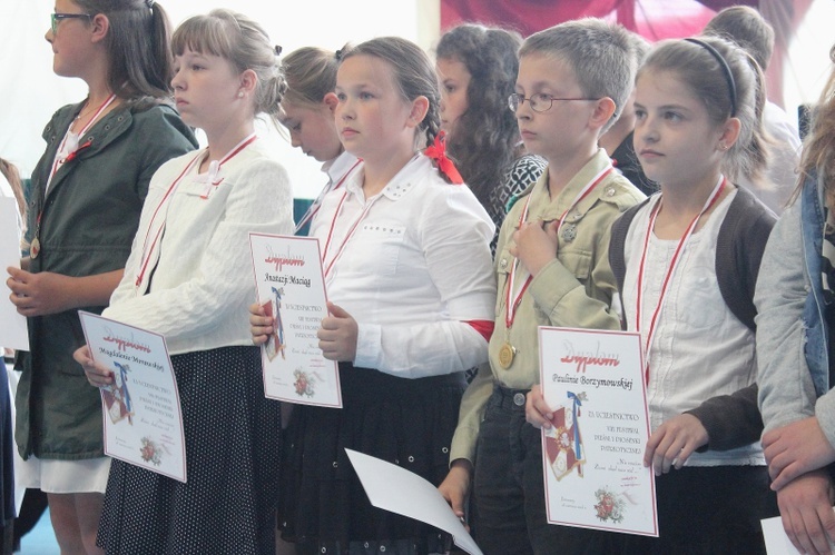 VIII Festiwalu Piosenki i Pieśni Patriotycznej w Jezioranach