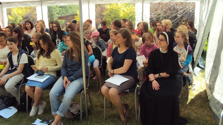 Na spotkanie przybyły osoby zaangażowane w Pola Nadziei