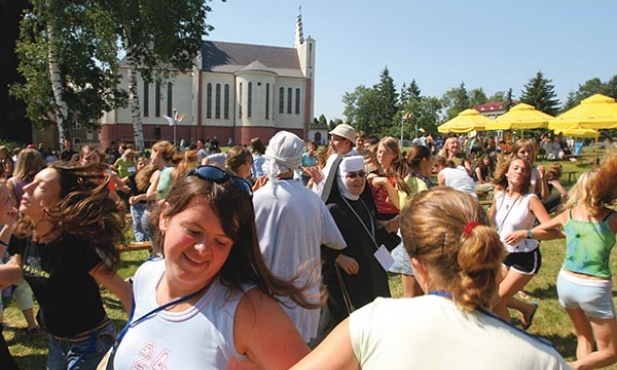 Festiwal saletynów w Dębowcu odbywa się od 1988 roku
