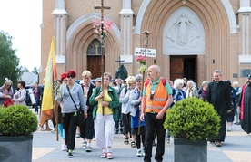 Pątnicy wyruszyli sprzed radomskiej katedry. Konferencje w drodze głosił ks. Marek Dziewiecki