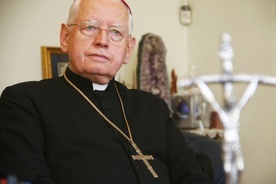 Bp Stefan Cichy w szpitalu