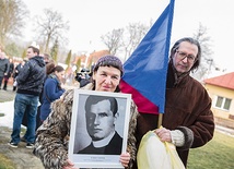 25 lutego, w 65. rocznicę śmierci ks. Toufara, kilaset osób przybyło do Číhošti, aby upamiętnić kapłana męczennika 