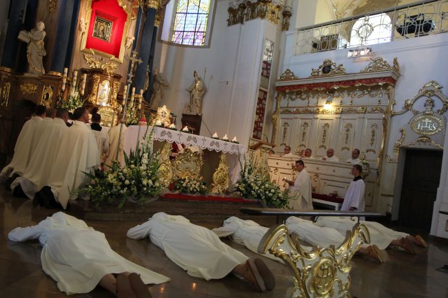 Śluby wieczyste sióstr ze Zgromadzenia Jezusa Miłosiernego