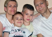 Złośliwy nowotwór, na który zachorował Tomasz Michałowski, nie osłabił więzi rodzinnych