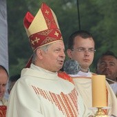 Bp Henryk Tomasik jest krajowym duszpasterzem młodzieży