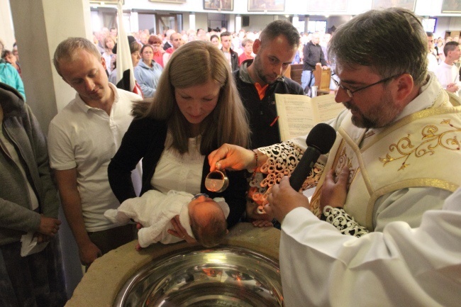 Chrzest i tysiąc gości