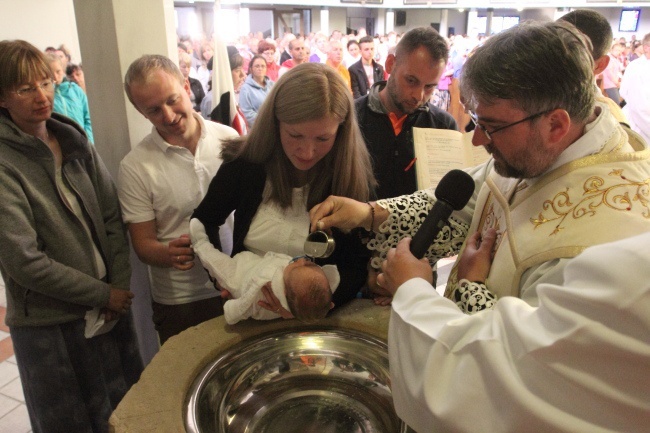 Chrzest i tysiąc gości