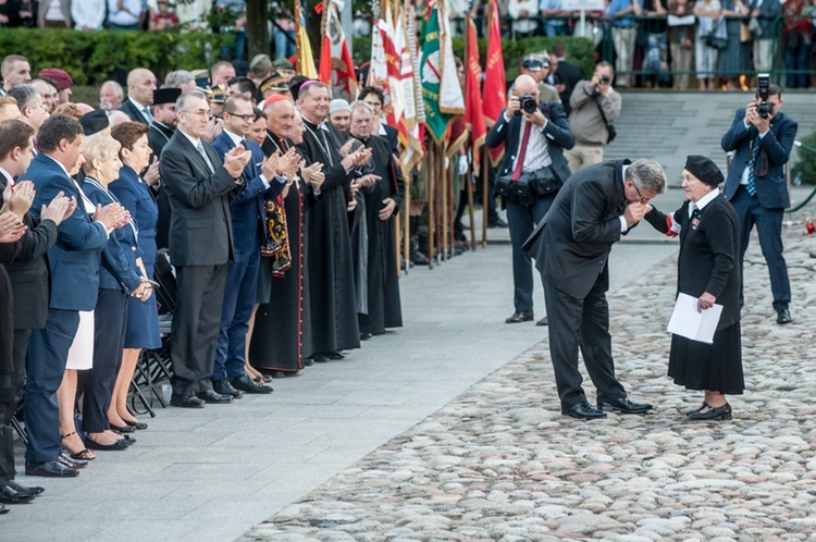 Msza św. na  Cmentarzu Powstańców Warszawy