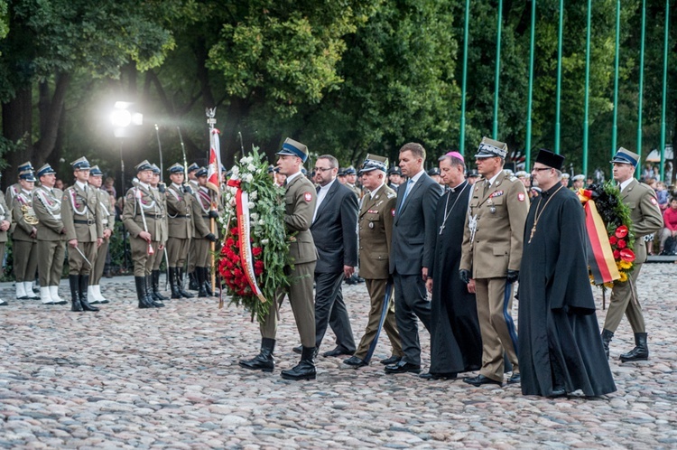 Msza św. na  Cmentarzu Powstańców Warszawy