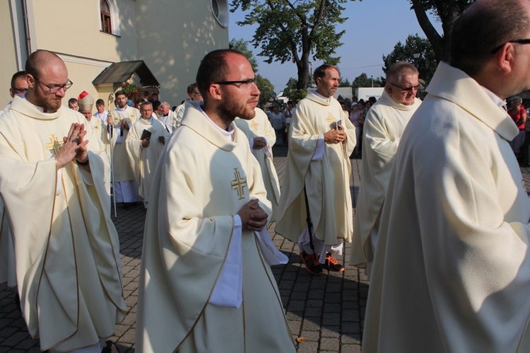 24. Piesza Pielgrzymka Diecezji Bielsko-Żywieckiej na Jasną Górę - w Hałcnowie