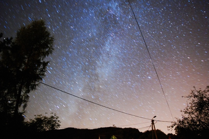 Nocne niebo nad Sopotnią Wielką