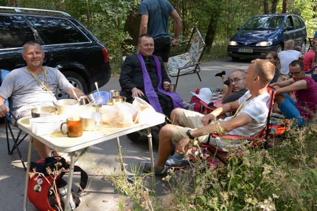 Skarżyska kolumna pieszej pielgrzymki diecezji radomskiej