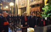 Prezydent Andrzej Duda w katedrze i kryptach na Wawelu
