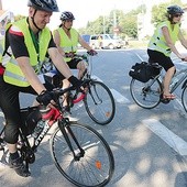 Damki, holenderki, górale, a nawet profesjonalne szosowe kolarzówki – preferencje sprzętowe pielgrzymów są bardzo zróżnicowane