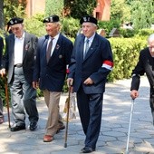 Powstanie trwa, umierają kolejni