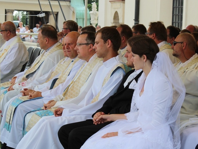 Młodzi pielgrzymi bielsko-żywieccy zawierzeni Maryi