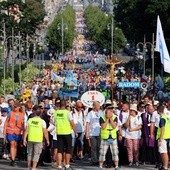 W pielgrzymce idzie niemal 30 grup parafialnych i dekanalnych