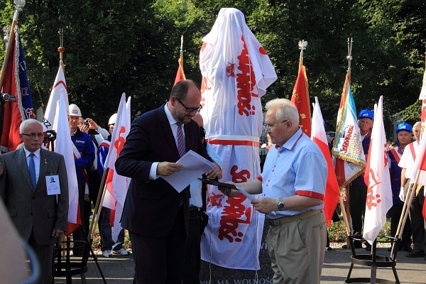 Odsłonięcie pomnika Anny Walentynowicz