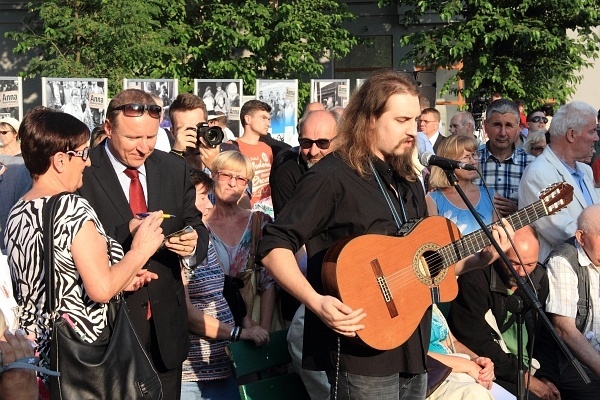 Odsłonięcie pomnika Anny Walentynowicz