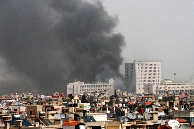 Syria: Lotnictwo zbombardowało przedmieście stolicy 