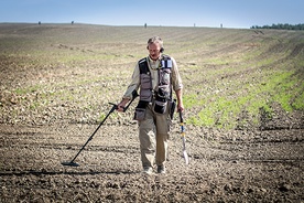 Badania archeologiczne prowadzone są metodą nieinwazyjną, przede wszystkim za pomocą wykrywaczy metali