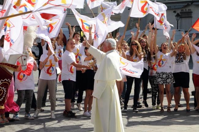 Klip ŚDM na Rynku Głównym - cz. 2