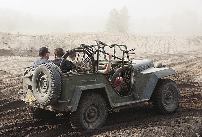 Zlot Pojazdów Militarnych