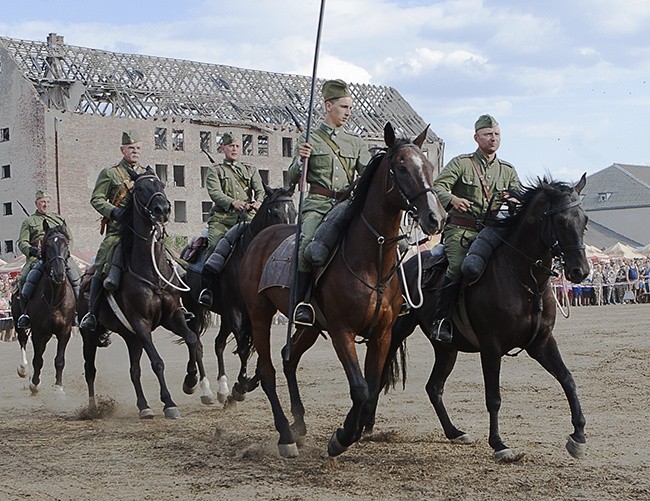 Zlot Pojazdów Militarnych